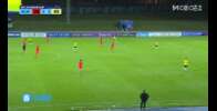 U17国足1-0领先澳大利亚！帅惟浩推射破门，周雨诺抢断后送助攻